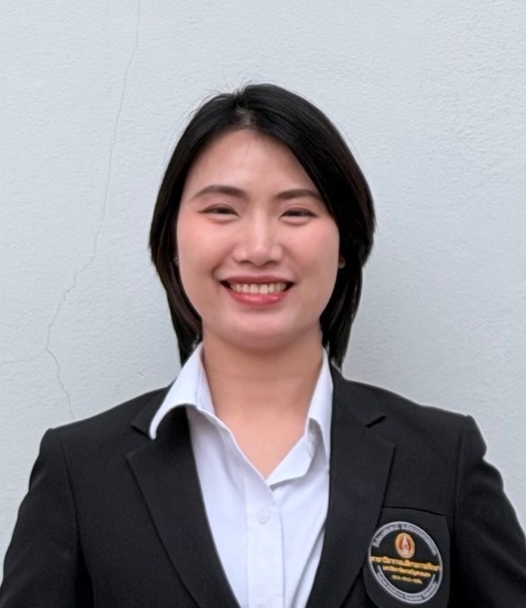 นางสาววชิรดา ปานพรม