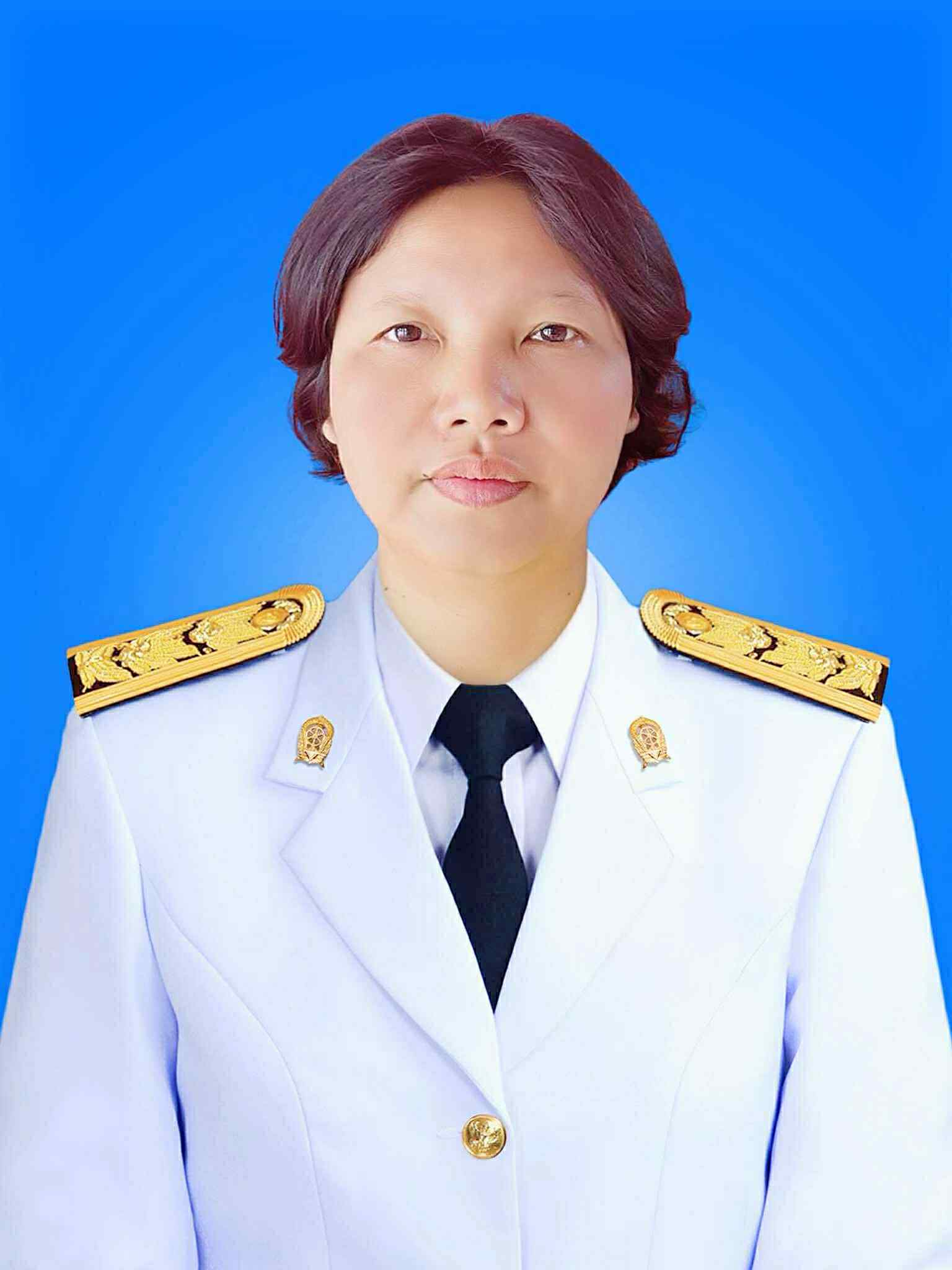 นางสาวมณีรัตน์ เพ็งแก่นท้าว
