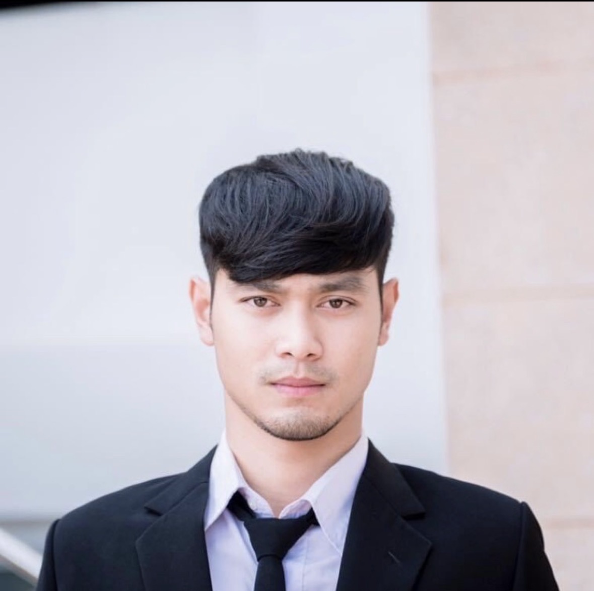 นายศุภวิชญ์ เด่นชัย